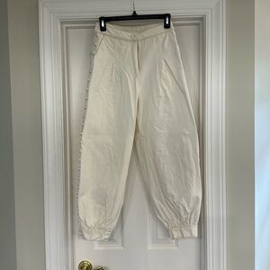 Let Me Be High waist, loose fit, taper ankle off white pants size XS